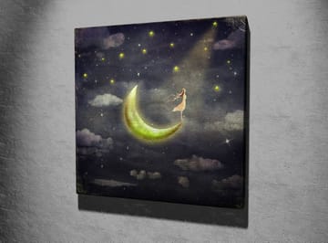 Canvastavla 45x45 cm - Drömlik scen med en kvinna som står på en måne i stjärnklara natten - Mörkblå / Grön / Vit - Inredning - Tavlor & posters - Canvastavla
