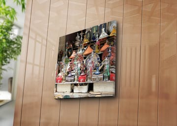 Canvastavla 45x45 cm - Färgglada hantverk och dekorativa föremål i en marknadsställning - Röd / Grön / Orange - Inredning - Tavlor & posters - Canvastavla