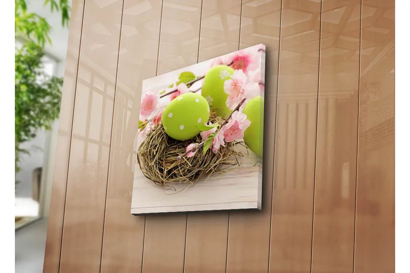 Canvastavla 45x45 cm - Grönskande påskägg i ett bo omgiven av blommor - Grön / Rosa / Brun - Inredning - Tavlor & posters - Canvastavla