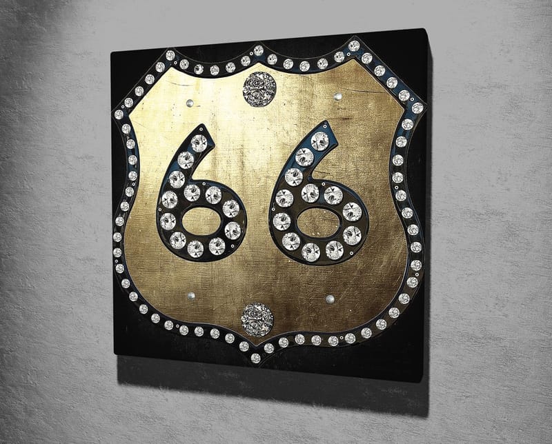 Canvastavla 45x45 cm - Gyllene skylt med nummer 66 prydd med glittrande stenar - Guld / Svart - Inredning - Tavlor & posters - Canvastavla