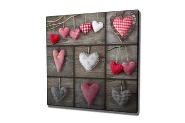 Canvastavla 45x45 cm - Hängande hjärtan i olika mönster och färger - Röd / Grå / Vit - Inredning - Tavlor & posters - Canvastavla