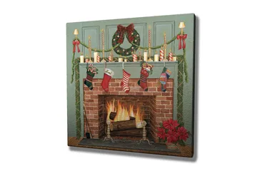 Canvastavla 45x45 cm - Juldekorationer vid en öppen spis med strumpor och ljus - Röd / Grön / Brun - Inredning - Tavlor & posters - Canvastavla