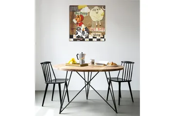 Canvastavla 45x45 cm - Lekfull scen med en flicka som letar efter sina får - Beige / Svart / Röd - Inredning - Tavlor & posters - Canvastavla