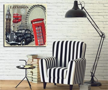 Canvastavla 45x45 cm - London-inspirerad stadsscen med en röd telefonkiosk och en klassisk bil - Röd / Svart / Beige - Inredning - Tavlor & posters - Canvastavla