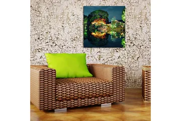 Canvastavla 45x45 cm - Lugn nattlig landskap med reflekterande vatten och färgglada träd - Grön / Röd / Blå - Inredning - Tavlor & posters - Canvastavla