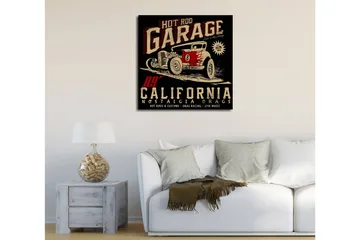 Canvastavla 45x45 cm - Retro hot rod-bil i rörelse - Röd / Svart / Beige - Inredning - Tavlor & posters - Canvastavla