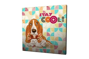 Canvastavla 45x45 cm - Söt bassetthund med en prydlig fluga - Orange / Blå / Beige - Inredning - Tavlor & posters - Canvastavla