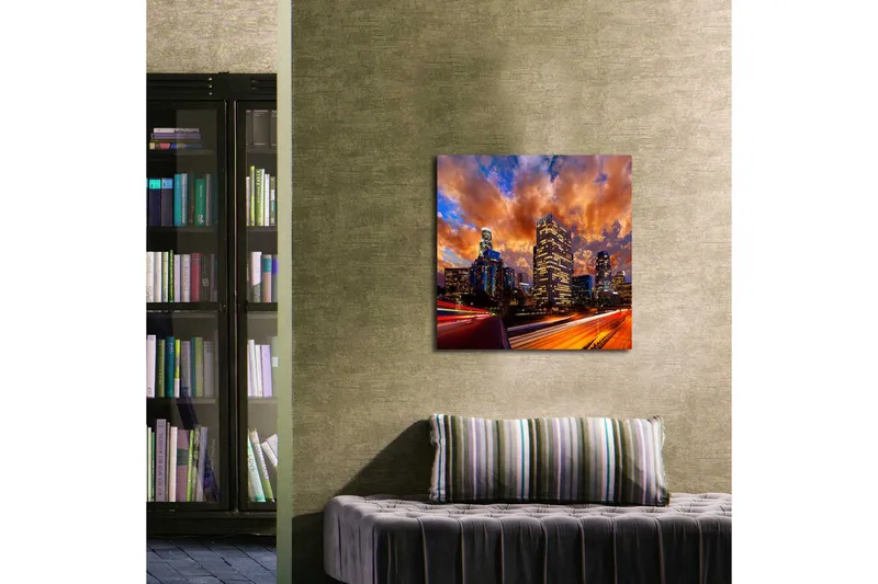 Canvastavla 45x45 cm - Stadssilhuett under en dramatisk solnedgång - Orange / Blå / Grå - Inredning - Tavlor & posters - Canvastavla