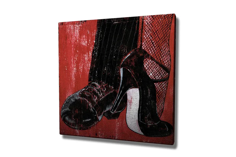 Canvastavla 45x45 cm - Svart och röd skomodell med eleganta detaljer - Röd / Svart / Vit - Inredning - Tavlor & posters - Canvastavla