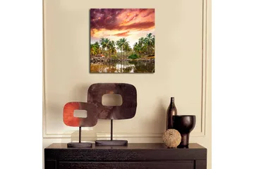 Canvastavla 45x45 cm - Tropisk landskap med palmer vid en spegelblanka sjö i solnedgångens ljus - Grön / Orange / Lila - Inredning - Tavlor & posters - Canvastavla