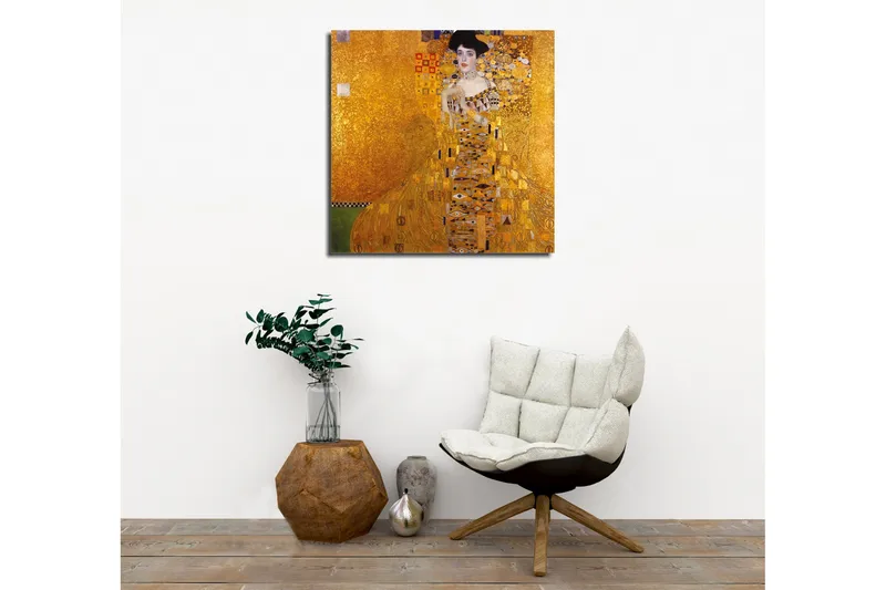 Canvastavla 45x45 cm - Porträtt av en kvinna i en gyllene klänning med dekorativa mönster - Guld / Svart / Vit - Inredning - Tavlor & posters - Canvastavla