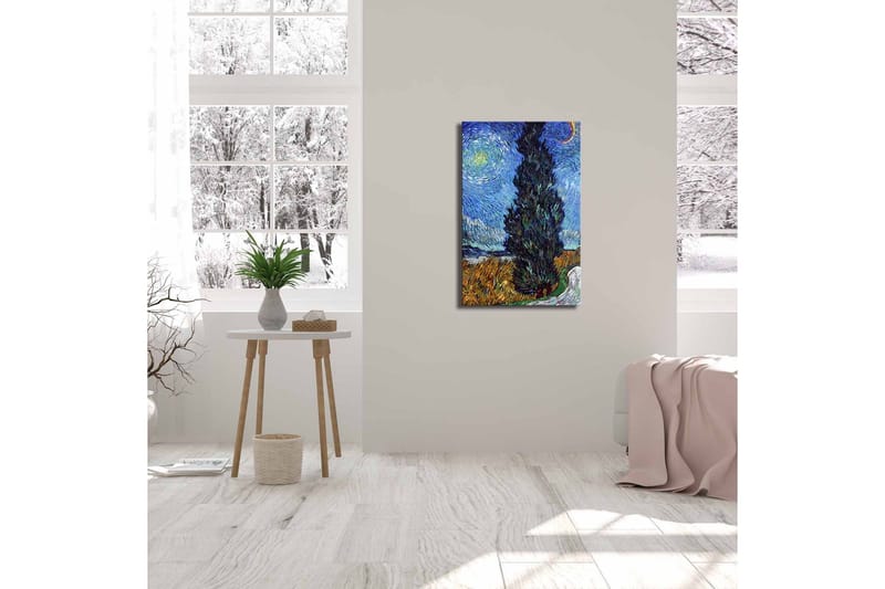 Canvastavla 45x70 cm - Mörk cypress mot en stjärnklar himmel - Blå / Grön / Gul - Inredning - Tavlor & posters - Canvastavla