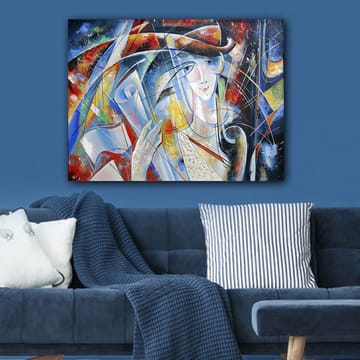 Canvastavla 70x100 cm - Abstrakt kvinna med rullad pergament i handen, omgiven av färgglada former och linjer - Blå / Röd / Vit - Inredning - Tavlor & posters - Canvastavla