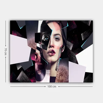 Canvastavla 70x100 cm - Abstrakt porträttkomposition av en kvinna med geometriska former och kontrasterande färger - Svart / Vit / Rosa - Inredning - Tavlor & posters - Canvastavla