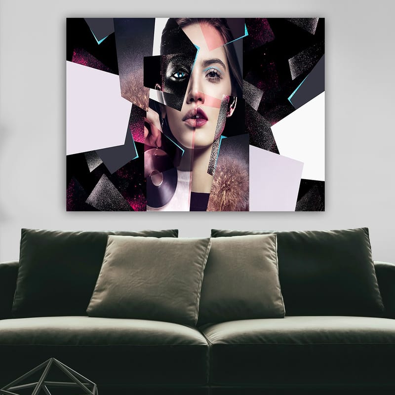 Canvastavla 70x100 cm - Abstrakt porträttkomposition av en kvinna med geometriska former och kontrasterande färger - Svart / Vit / Rosa - Inredning - Tavlor & posters - Canvastavla