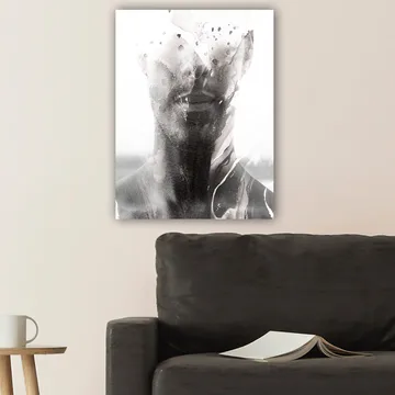 Canvastavla 70x100 cm - Abstrakt porträtt av en man med suddiga och flytande linjer som skapar en drömlik känsla - Svart / Grått / Vitt - Inredning - Tavlor & posters - Canvastavla