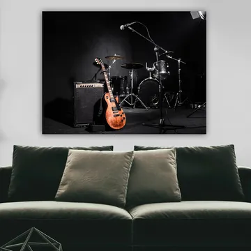 Canvastavla 70x100 cm - Akustisk gitarr och trummor i en musikstudio - Brun / Svart / Silver - Inredning - Tavlor & posters - Canvastavla
