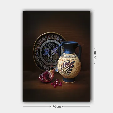 Canvastavla 70x100 cm - Antik kruka med dekorativa mönster och granatäpple som huvudmotiv - Svart / Beige / Röd - Inredning - Tavlor & posters - Canvastavla