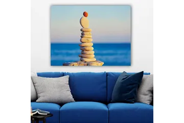 Canvastavla 70x100 cm - Balanserad stapel av stenar med en röd sten på toppen - Ljusgrå / Beige / Röd - Inredning - Tavlor & posters - Canvastavla