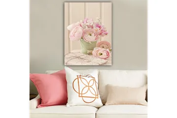 Canvastavla 70x100 cm - Bukett med rosa ranunkler i en grön kruka - Rosa / Grön / Vit - Inredning - Tavlor & posters - Canvastavla