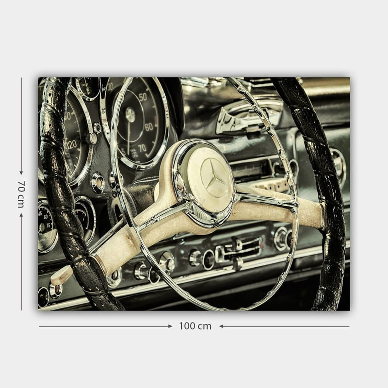 Canvastavla 70x100 cm - Detaljerad närbild av en klassisk bils ratt och instrumentpanel - Silver / Svart / Beige - Inredning - Tavlor & posters - Canvastavla