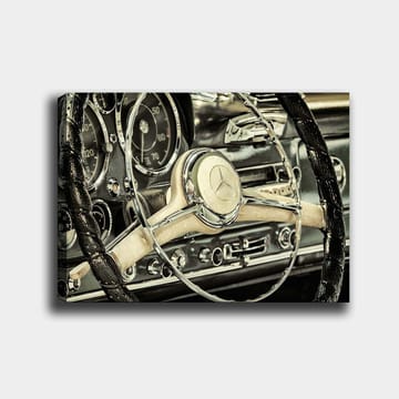 Canvastavla 70x100 cm - Detaljerad närbild av en klassisk bils ratt och instrumentpanel - Silver / Svart / Beige - Inredning - Tavlor & posters - Canvastavla
