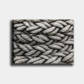 Canvastavla 70x100 cm - Detaljerad närbild av flätat rep med en textur som framhäver dess struktur och materialitet - Grå / Svart - Inredning - Tavlor & posters - Canvastavla