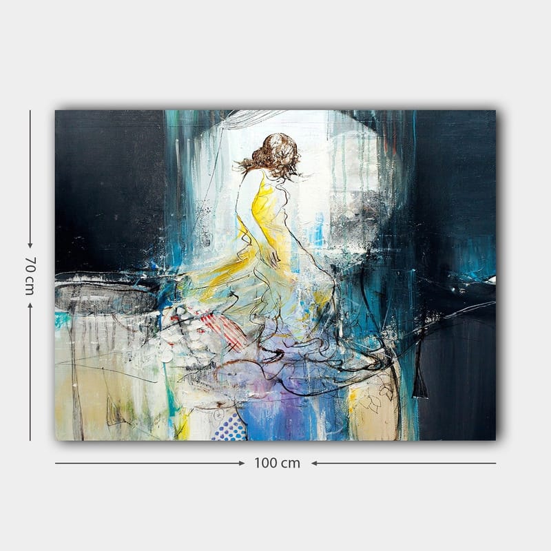 Canvastavla 70x100 cm - Elegant kvinna i en gul klänning som dansar med en drömlik bakgrund - Gul / Blå / Svart - Inredning - Tavlor & posters - Canvastavla