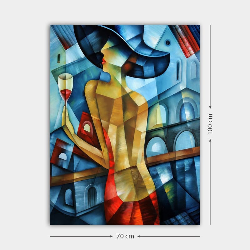 Canvastavla 70x100 cm - Elegant kvinna med ett glas vin i handen, klädd i en röd klänning och en stor hatt, står framför en stiliserad stadsbakgrund - Blå / Röd / Beige - Inredning - Tavlor & posters - Canvastavla