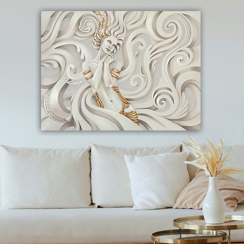 Canvastavla 70x100 cm - Elegant kvinna med svävande hår omgiven av dekorativa svängningar och mönster - Vit / Guld / Grå - Inredning - Tavlor & posters - Canvastavla