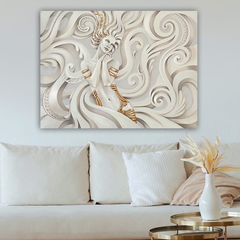 Canvastavla 70x100 cm - Elegant kvinna med svävande hår omgiven av dekorativa svängningar och mönster - Vit / Guld / Grå - Inredning - Tavlor & posters - Canvastavla