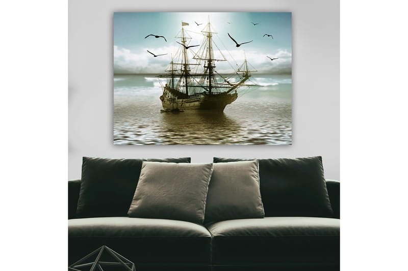 Canvastavla 70x100 cm - Ett gammalt segelfartyg som navigerar genom stilla vatten under en ljus himmel - Blå / Grå / Brun - Inredning - Tavlor & posters - Canvastavla