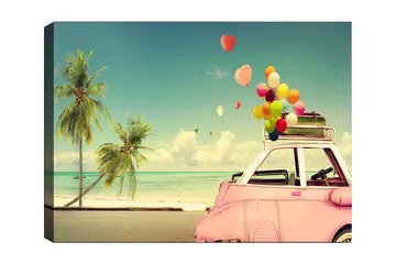 Canvastavla 70x100 cm - Färgglad bil med ballonger på taket, omgiven av palmer och hav, som ger en känsla av sommar och glädje - Rosa / Grönt / Gult - Inredning - Tavlor & posters - Canvastavla