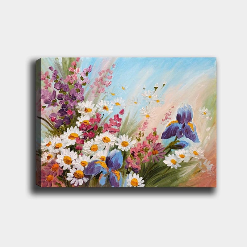 Canvastavla 70x100 cm - Färgglad bukett med blommor, inklusive iris och prästkragar, som fångar en livlig sommarkänsla, Lila / Vit / Grön