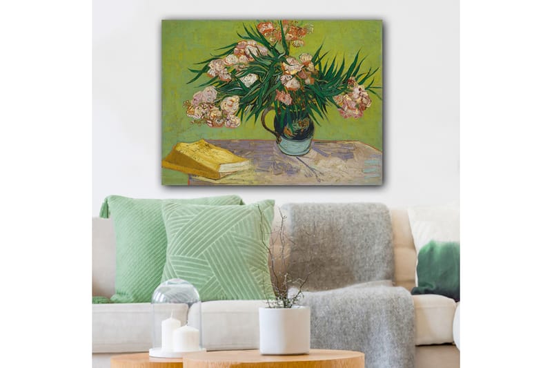 Canvastavla 70x100 cm - Färgglad bukett med blommor i en vas på ett bord, Grön / Rosa / Gul