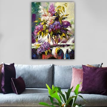 Canvastavla 70x100 cm - Färgglad bukett med liljor och gröna blad i en vas - Lila / Grön / Vit - Inredning - Tavlor & posters - Canvastavla