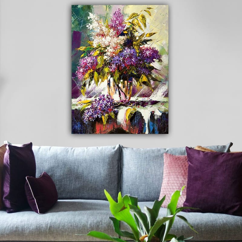 Canvastavla 70x100 cm - Färgglad bukett med liljor och gröna blad i en vas - Lila / Grön / Vit - Inredning - Tavlor & posters - Canvastavla