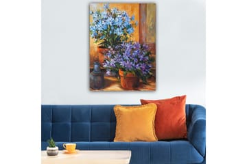 Canvastavla 70x100 cm - Färgglad komposition av blå och lila blommor i krukor - Blå / Lila / Grön - Inredning - Tavlor & posters - Canvastavla