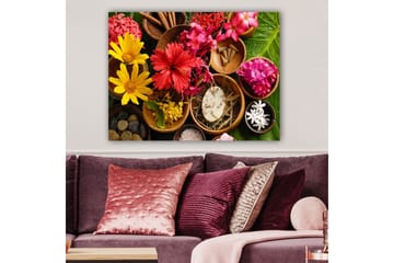 Canvastavla 70x100 cm - Färgglad samling av blommor och naturliga element i skålar - Röd / Gul / Rosa - Inredning - Tavlor & posters - Canvastavla