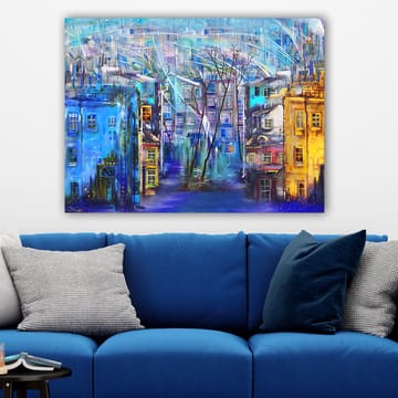 Canvastavla 70x100 cm - Färgglad stadsbild med hus i olika nyanser och träd under en regnig himmel - Blå / Gul / Lila - Inredning - Tavlor & posters - Canvastavla