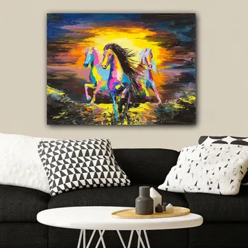 Canvastavla 70x100 cm - Färgglada hästar som galopperar mot en ljus bakgrund - Rosa / Gul / Blå - Inredning - Tavlor & posters - Canvastavla