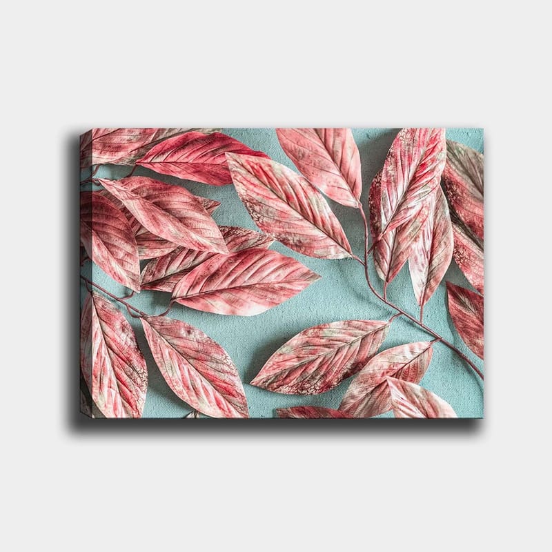 Canvastavla 70x100 cm - Färgglada löv i rosa och röd nyans mot en ljusblå bakgrund, Rosa / Ljusblå