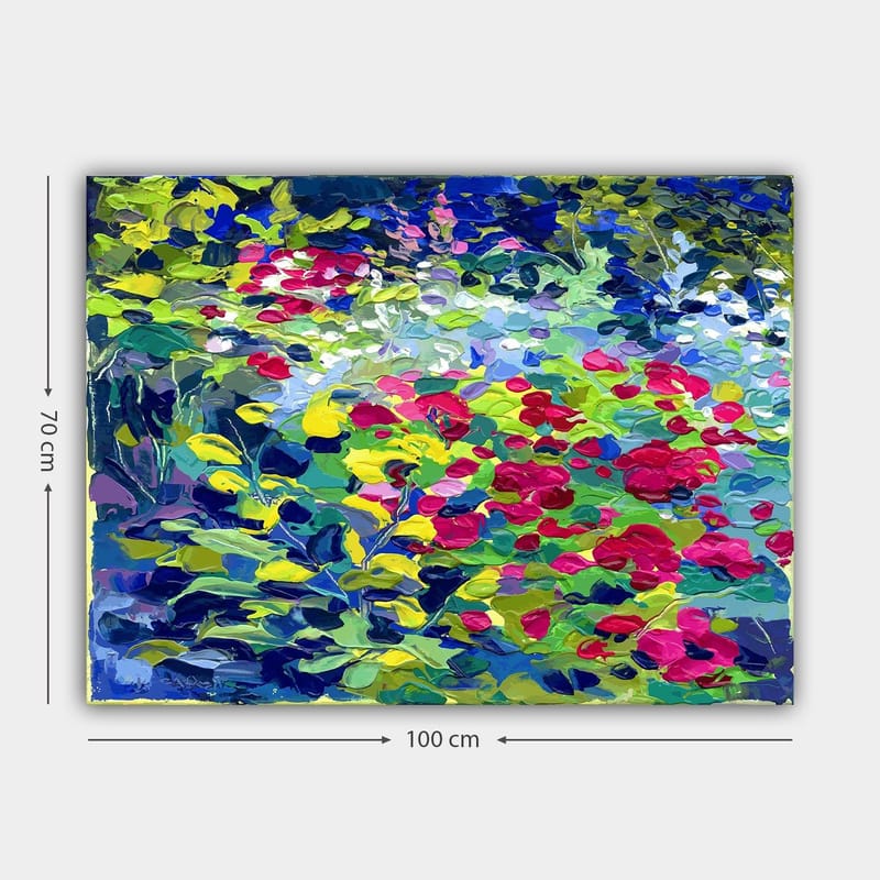 Canvastavla 70x100 cm - Färgsprakande blommig trädgård med röda och rosa blommor som dominerar motivet - Grön / Röd / Blå - Inredning - Tavlor & posters - Canvastavla