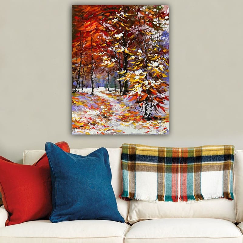 Canvastavla 70x100 cm - Färgsprakande höstscen med träd i rika nyanser av rött och gult, omgivna av snö - Röd / Gul / Vit - Inredning - Tavlor & posters - Canvastavla