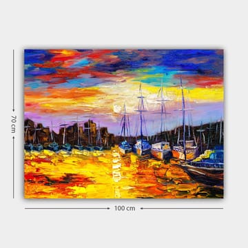 Canvastavla 70x100 cm - Färgstark hamnscen med segelbåtar som reflekteras i vattnet under en solnedgång - Guld / Blå / Orange - Inredning - Tavlor & posters - Canvastavla