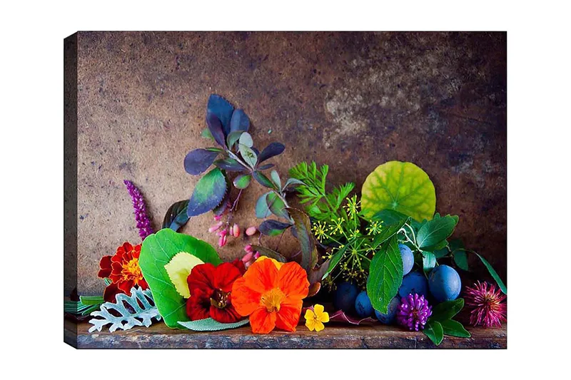 Canvastavla 70x100 cm - Färgstark komposition av blommor och gröna blad, Röd / Grön / Lila