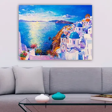 Canvastavla 70x100 cm - Färgstark vy över en grekisk kuststad med vita byggnader och blå kupoler som sträcker sig mot havet - Blå / Vit / Orange - Inredning - Tavlor & posters - Canvastavla