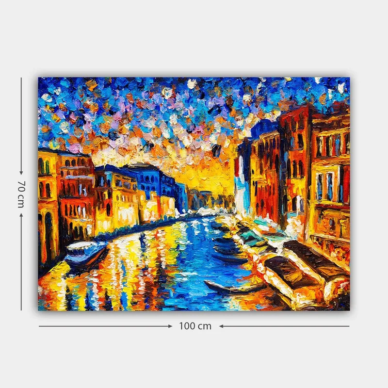 Canvastavla 70x100 cm - Färgstark vy av en kanal med byggnader och båtar under en solnedgång i en stad - Blå / Orange / Gul - Inredning - Tavlor & posters - Canvastavla