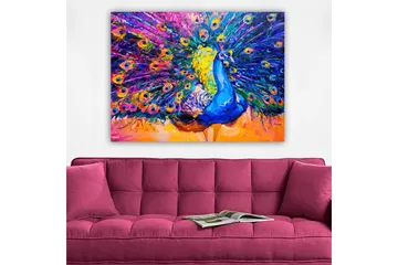 Canvastavla 70x100 cm - Färgstark påfågel med utspridda fjädrar som skapar en dramatisk effekt - Blå / Lila / Gul - Inredning - Tavlor & posters - Canvastavla