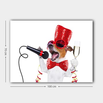 Canvastavla 70x100 cm - Festlig hund som sjunger i mikrofon och håller ett champagneglas - Röd / Vit / Svart - Inredning - Tavlor & posters - Canvastavla